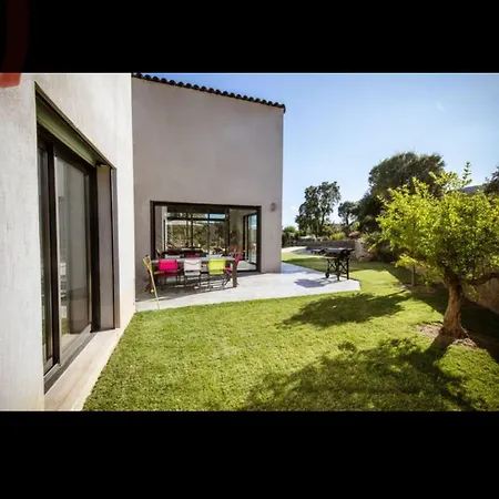 L'orangerie, 4 Bedrooms, 8 People, Pool, ヴィラ *