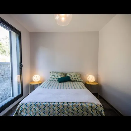 L'orangerie, 4 Bedrooms, 8 People, Pool, Βίλα *