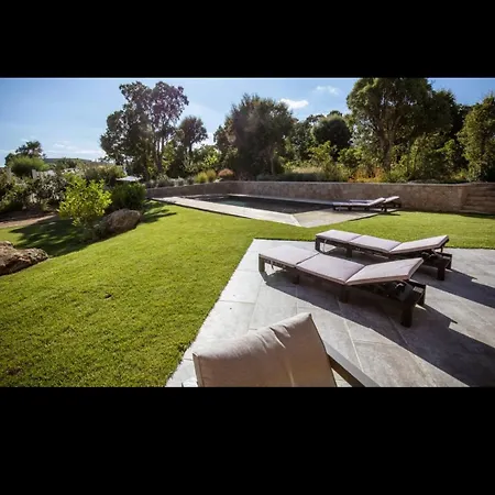 L'orangerie, 4 Bedrooms, 8 People, Pool, Villa Lecci