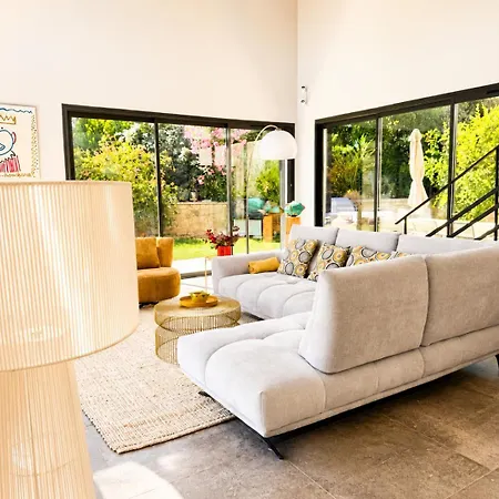 L'orangerie, 4 Bedrooms, 8 People, Pool, *