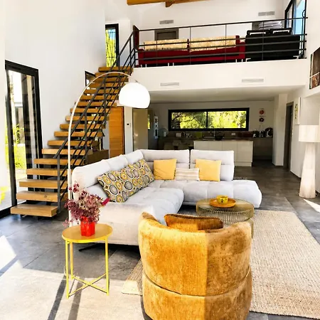 L'orangerie, 4 Bedrooms, 8 People, Pool, *