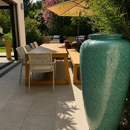 L'orangerie, 4 Bedrooms, 8 People, Pool, ヴィラ *