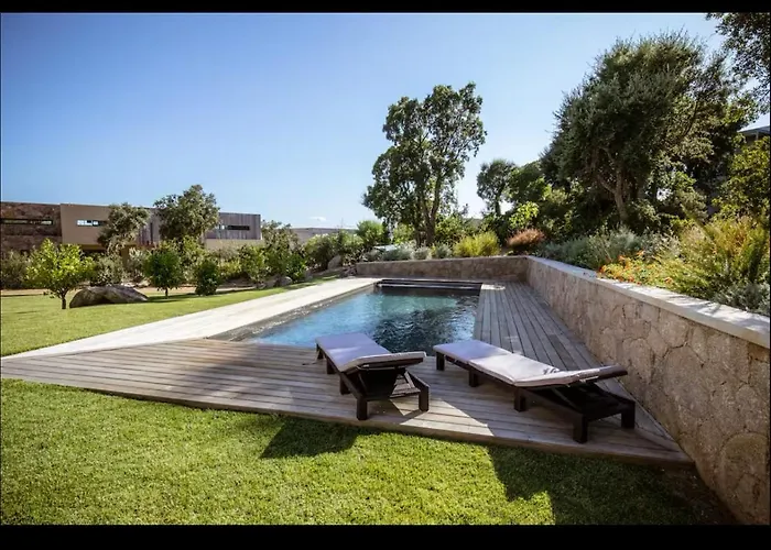 Villa L'orangerie, 4 Bedrooms, 8 People, Pool,