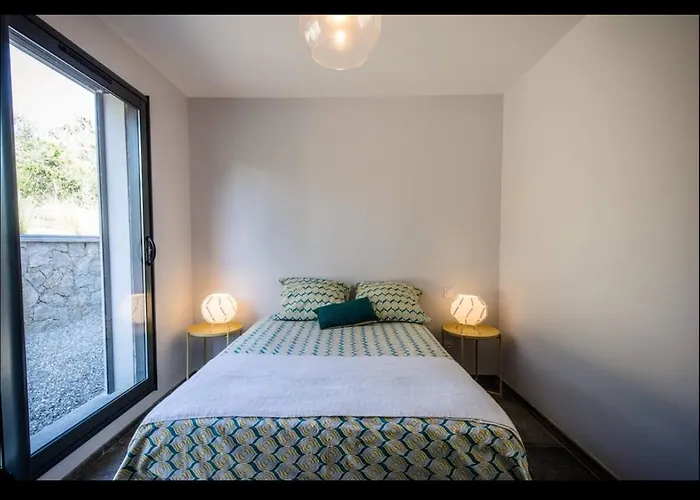 L'orangerie, 4 Bedrooms, 8 People, Pool, Willa *