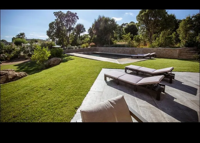 L'orangerie, 4 Bedrooms, 8 People, Pool, Villa Lecci